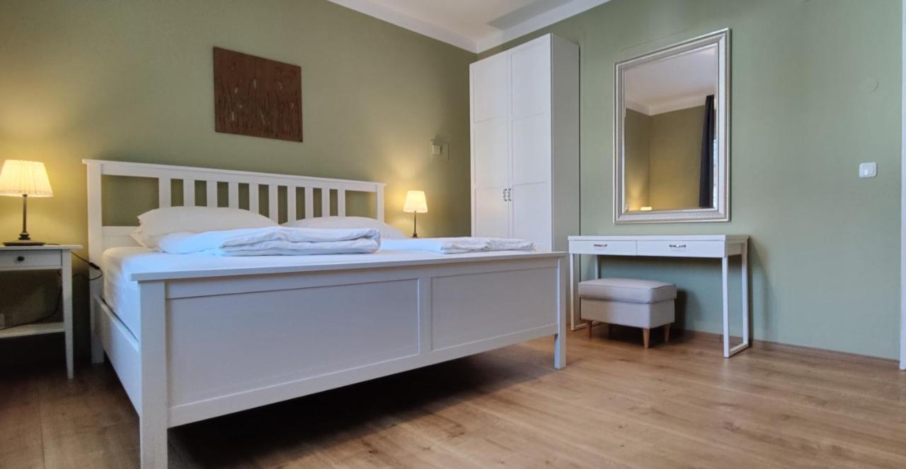 Sabines Apartments Ferienwohnungen Frauenkirchen Εξωτερικό φωτογραφία
