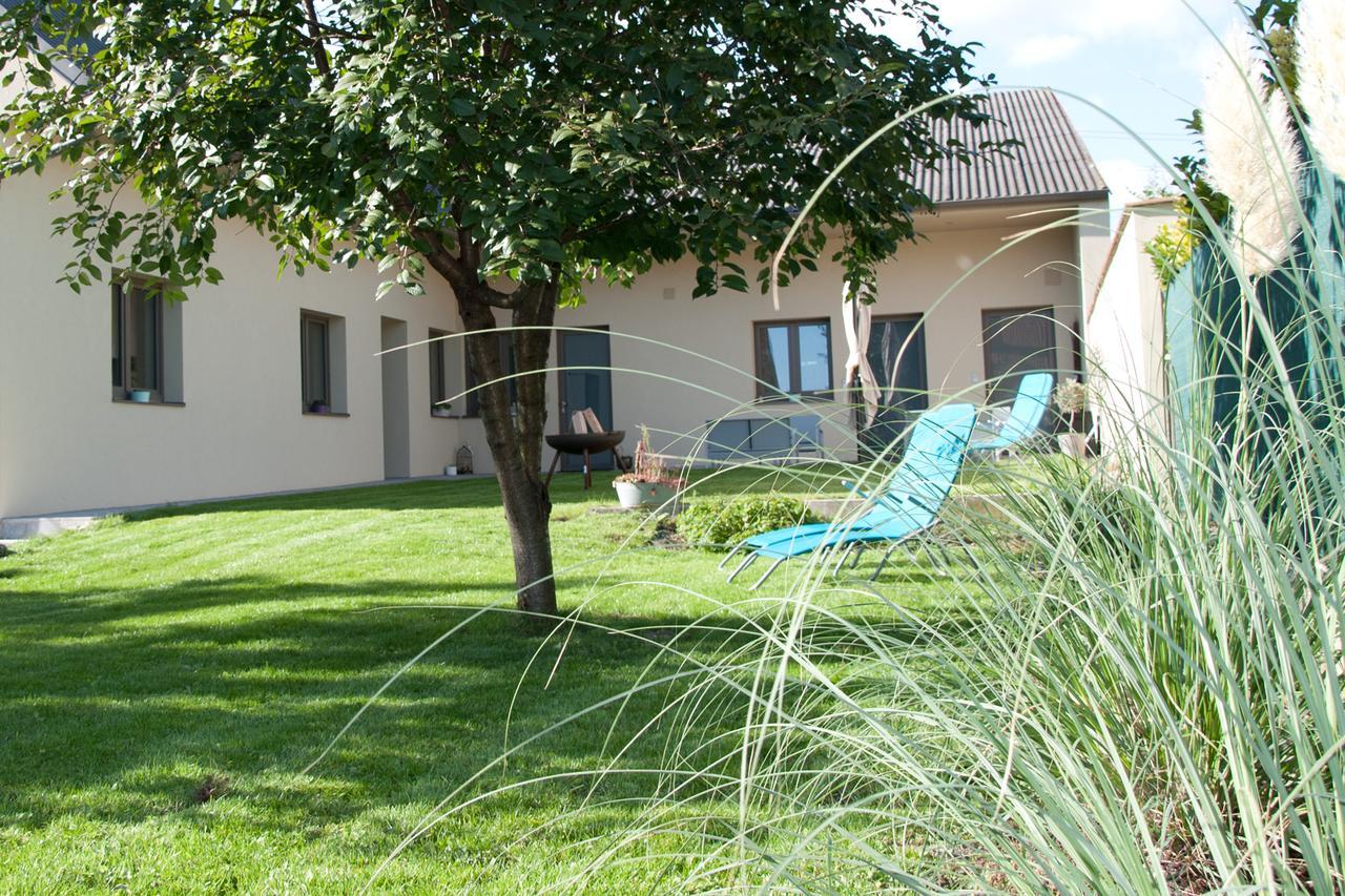 Sabines Apartments Ferienwohnungen Frauenkirchen Εξωτερικό φωτογραφία